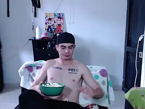 Zac Efront online show from July 24, 8:38 pm