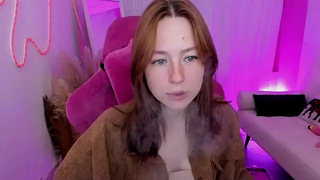 DamnWitchh online show from June 29, 8:32 am