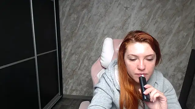 Reginasmilee online show from February 7, 12:20 pm