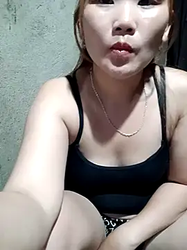 Emma-18h online show from June 28, 2:01 pm