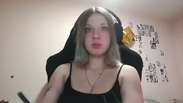 ViolettaCatechini online show from June 26, 9:54 am