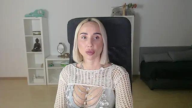 Blondie VIP online show from July 2, 8:20 am