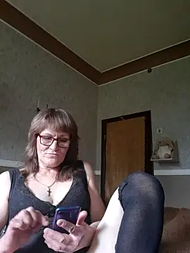 Manulenok online show from July 4, 10:11 am
