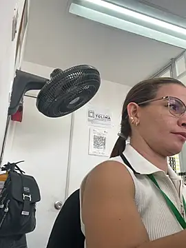 RoseFenix online show from July 15, 1:38 pm