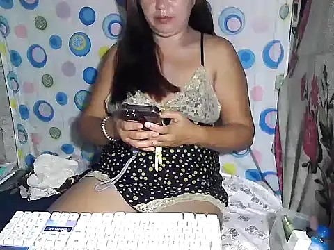 sweetlady06 online show from July 14, 10:43 am