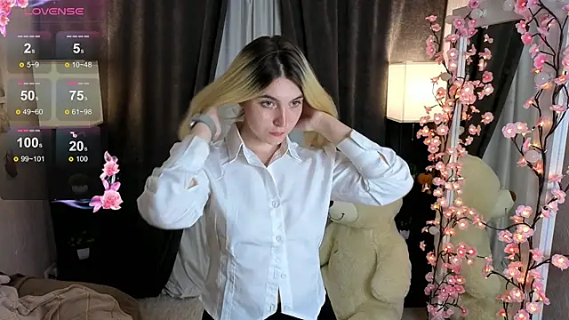 MeiNoir online show from July 7, 7:05 pm