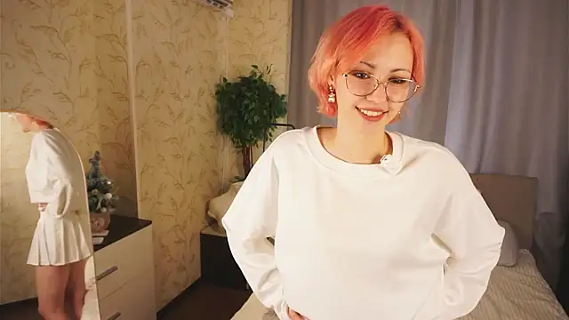 ErmelindaRottner online show from July 12, 6:47 am