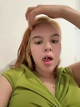 cristinaculona online show from July 22, 12:17 pm