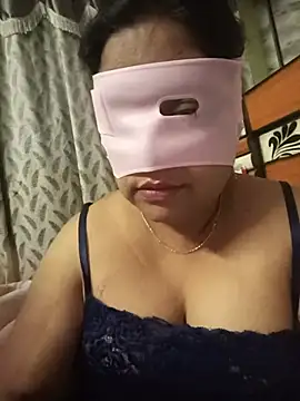 Janu-hot1 online show from August 6, 8:49 pm
