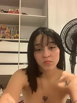 ruemi rose online show from July 15, 3:33 am