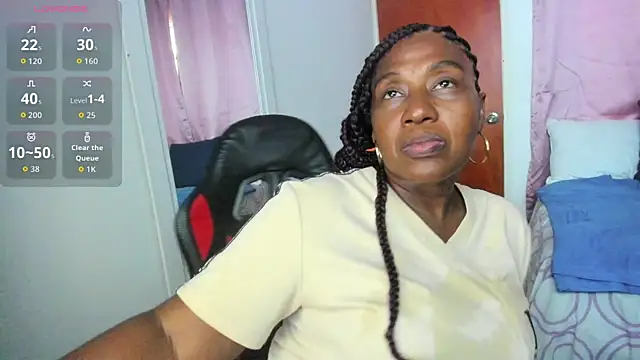 LupeAdams online show from April 7, 9:50 pm