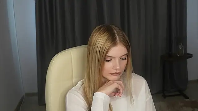 DanaeSpace online show from July 22, 2:40 pm