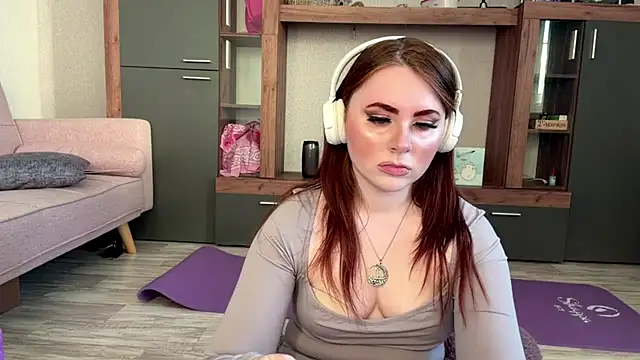 Lili ttt online show from July 17, 5:05 pm