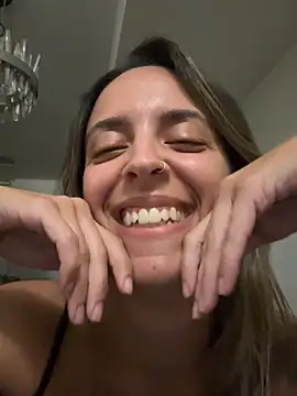 mellybearzzz online show from July 22, 8:37 am