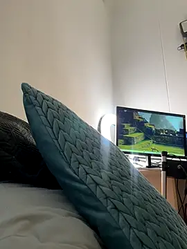 IvyValentine online show from September 27, 8:05 pm