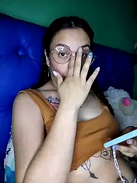 Emma St  online show from July 29, 11:49 pm