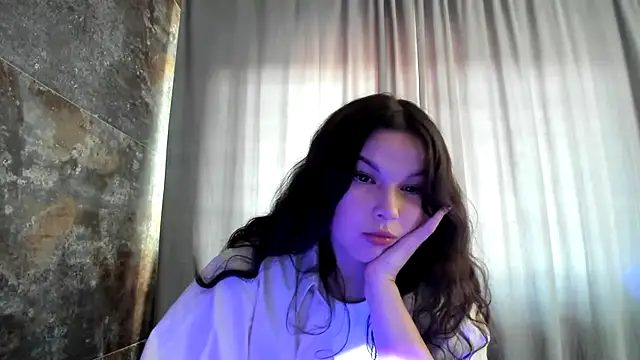 Veronika5404 online show from August 3, 5:07 pm