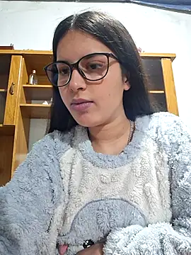 Brilenn online show from August 2, 4:59 am