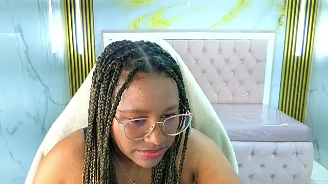 Zarah s online show from August 4, 4:40 am