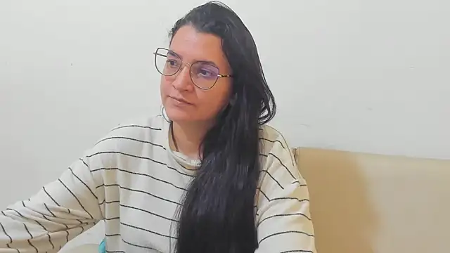 MARILYN GARCIA online show from January 13, 4:55 pm