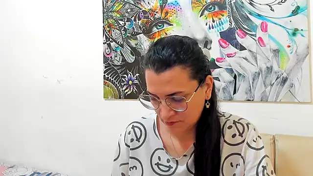 MARILYN GARCIA online show from March 26, 4:20 pm