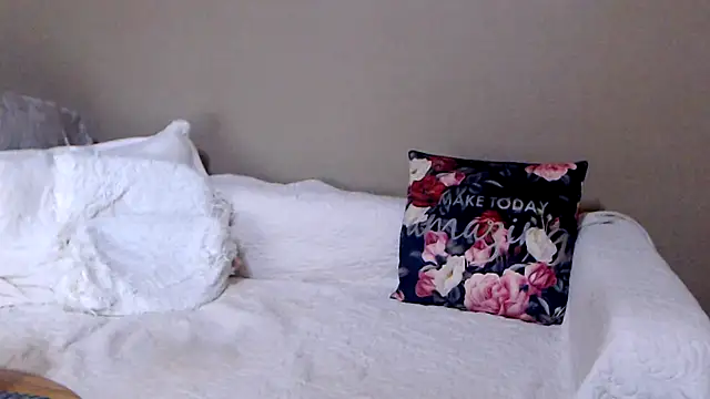 redizabel online show from October 22, 4:23 pm