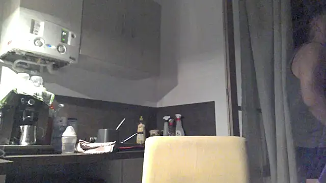 Rynayx online show from August 8, 2:30 am