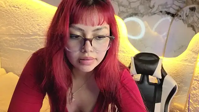 Naty Red v online show from August 8, 8:28 pm