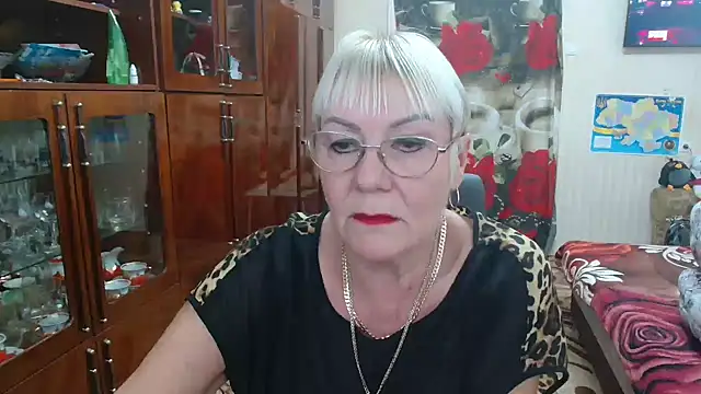 JenaCheim online show from November 15, 6:36 am