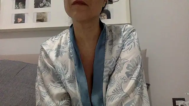 crudeliafrancy online show from March 3, 5:30 pm