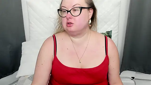 dirtyBonnie online show from October 24, 7:59 am