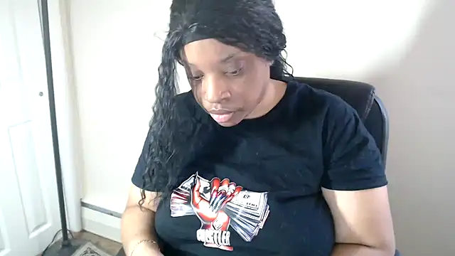 Sexymona1218 online show from April 8, 1:13 pm