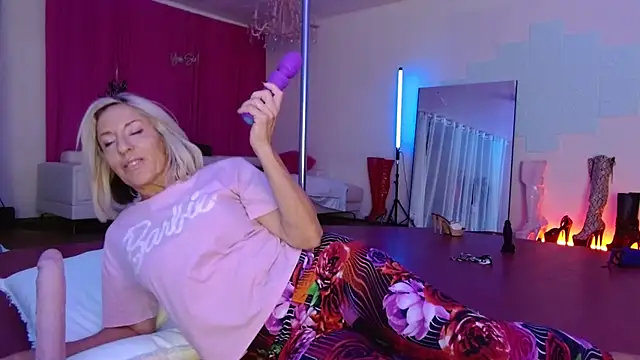 Sweet-Ginger online show from October 16, 1:19 am