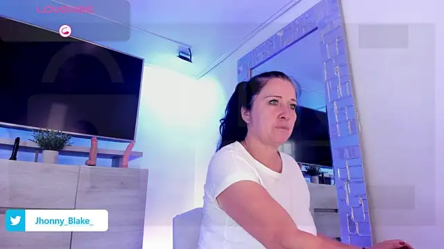 LADY HELLEN online show from November 12, 7:12 pm