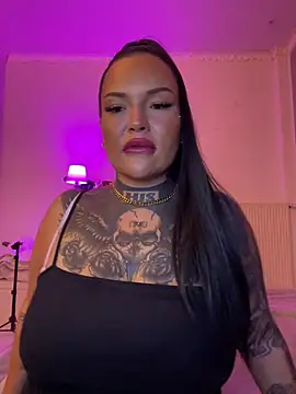  MelinaCurves  online show from April 15, 10:21 pm