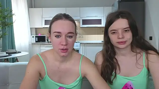 margolisa online show from December 17, 5:55 am