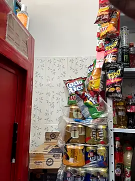 emilyjohanson online show from December 4, 4:52 pm