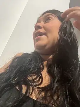 emilyjohanson online show from May 27, 5:43 pm