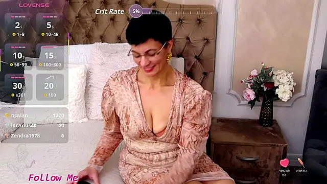 BustyPenellope online show from November 25, 6:26 am