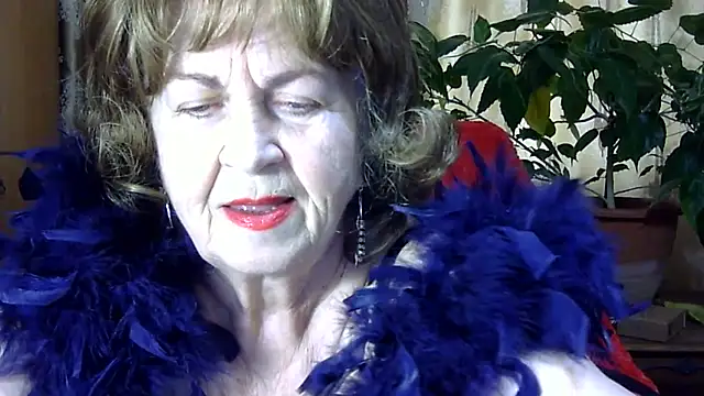 Emma52610 online show from February 12, 10:17 am