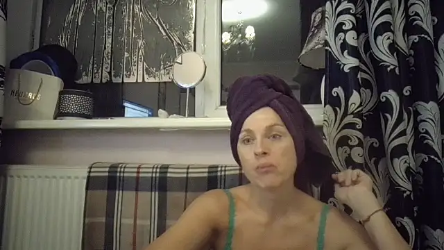 LindaStarS online show from November 22, 5:04 pm