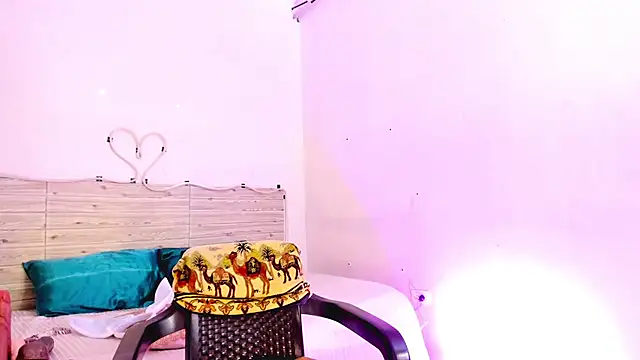 lilahSweet online show from April 2, 1:41 pm