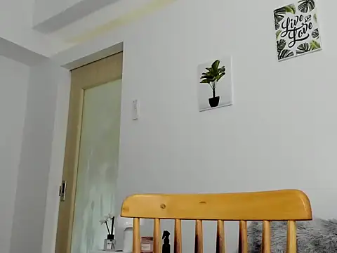 Snapshot of hottycrishina chatting on September 11, 5:19 am hottycrishina online show from September 11, 5:19 am