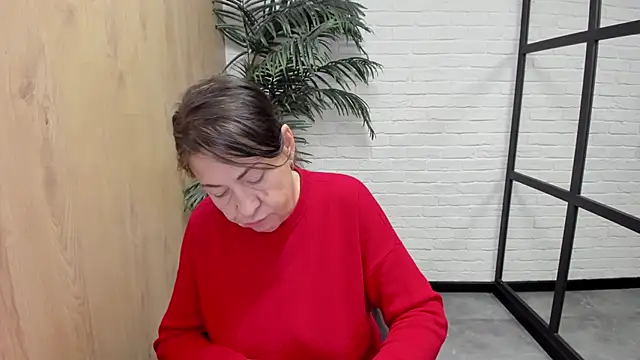 LindaPassionate online show from October 17, 1:25 pm