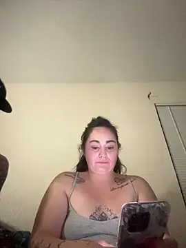 babygirl0777 online show from March 19, 7:35 am