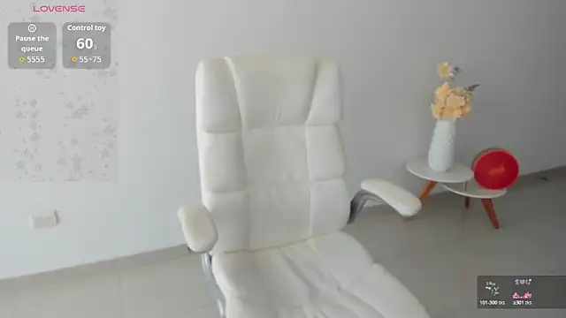 renata t  online show from November 7, 9:20 pm