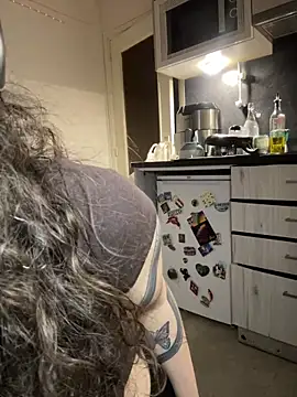 ladyturtle online show from March 28, 12:22 am