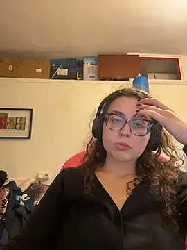 ladyturtle online show from April 9, 8:36 pm