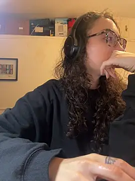 ladyturtle online show from March 26, 8:54 pm