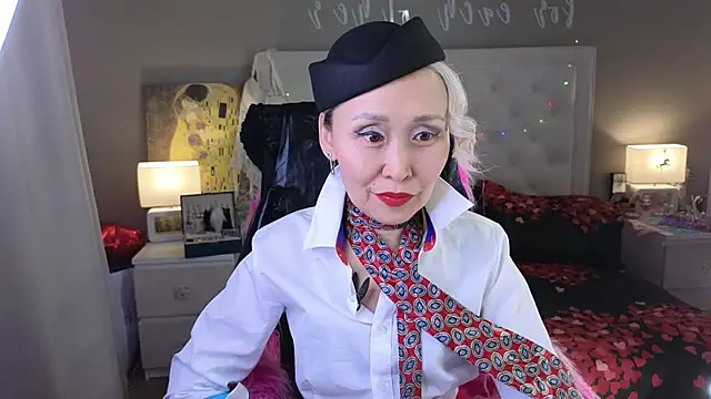 RoxalanaStar online show from March 25, 8:12 pm